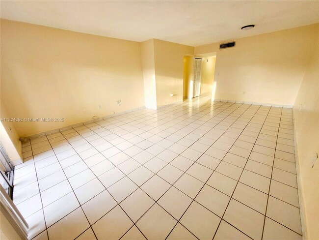 Building Photo - 9962 SW 88th St