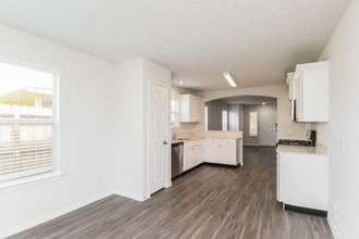 Building Photo - 5420 Rio San Juan St