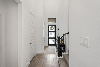 Building Photo - 18419 Cir Bar Rnch Ct