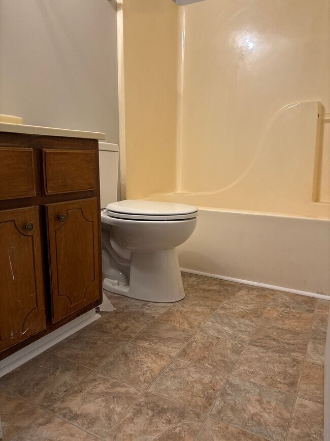 Building Photo - Welcome to Your Spring Home!