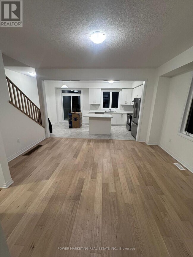 Photo du bâtiment - 143 Gillespie Dr