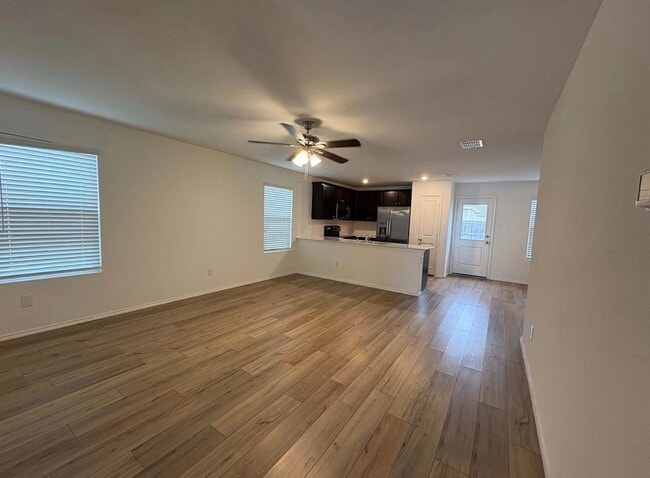 Foto del edificio - 1339 Mosely Cir