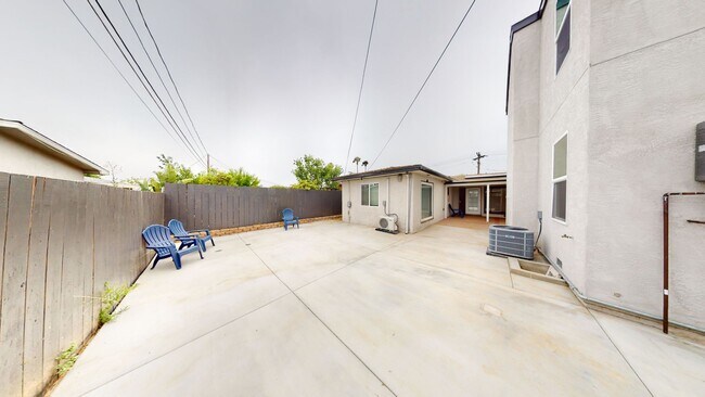 Foto del edificio - Newer Build 4BD/2BA!