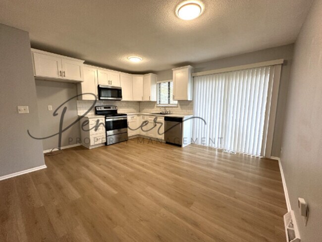 Foto del edificio - 805 NW Oxford Dr