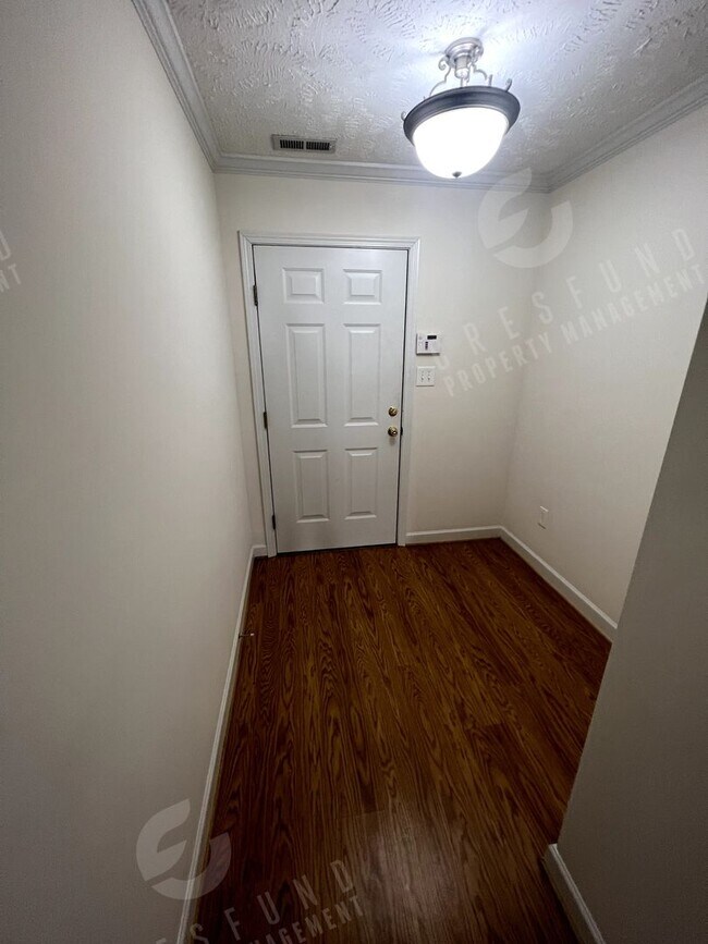 Foto del edificio - 1811 Balmoral Dr