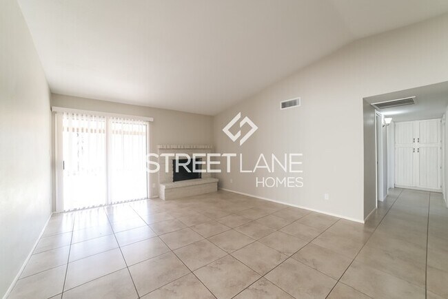 Foto del edificio - REDUCED!
