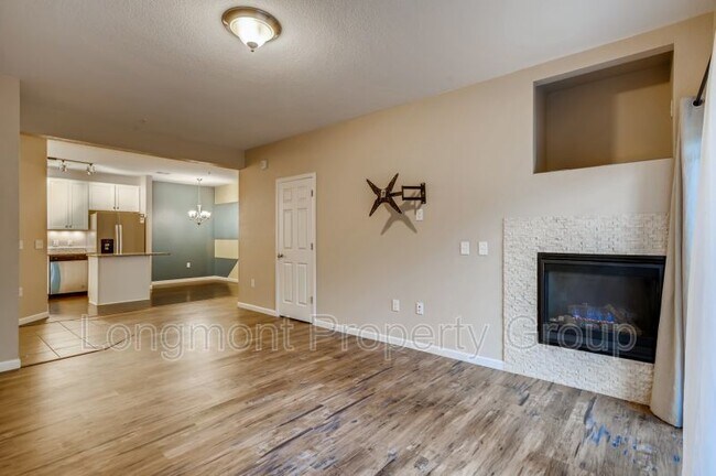 Foto del edificio - 804 Summer Hawk Dr