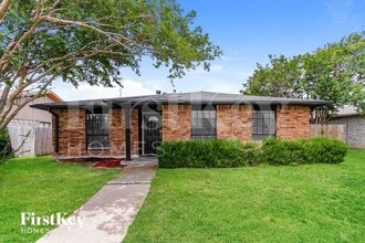 Building Photo - 3537 Rockcrest Dr