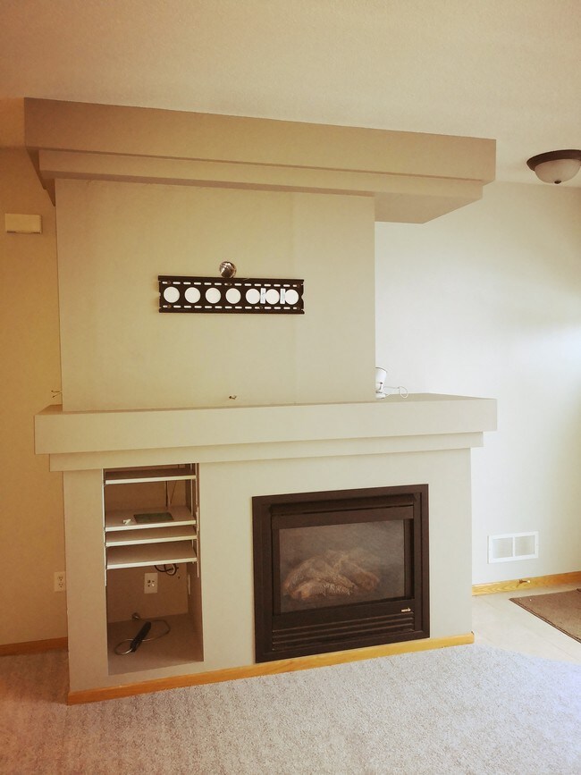 Building Photo - 18005 69th Pl N