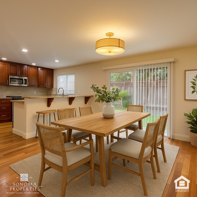 Building Photo - Lovely Updated 3BD/2.5BA Home Located In Fryer Creek!