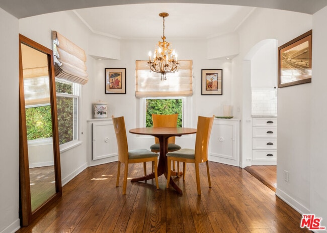 Building Photo - 1417 Queens Rd