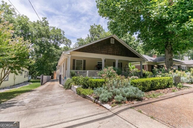 Foto del edificio - 1084 Sanders Ave SE