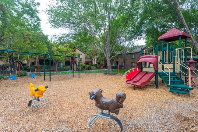 área de juegos para niños - Country Club Villa