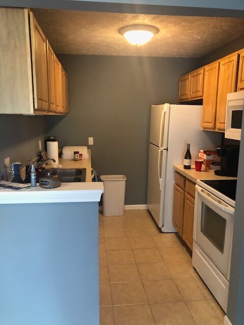 Foto del edificio - 911 Carom Cir