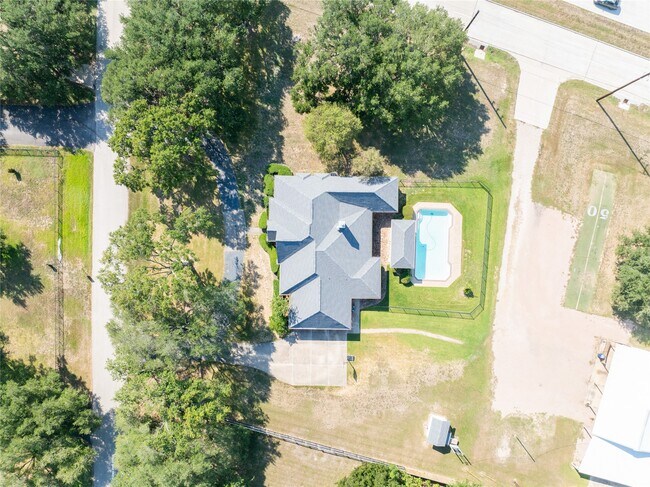 Foto del edificio - 26910 Willow Ln