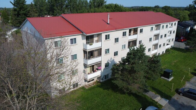 Photo du bâtiment - Donwood Park Apartments