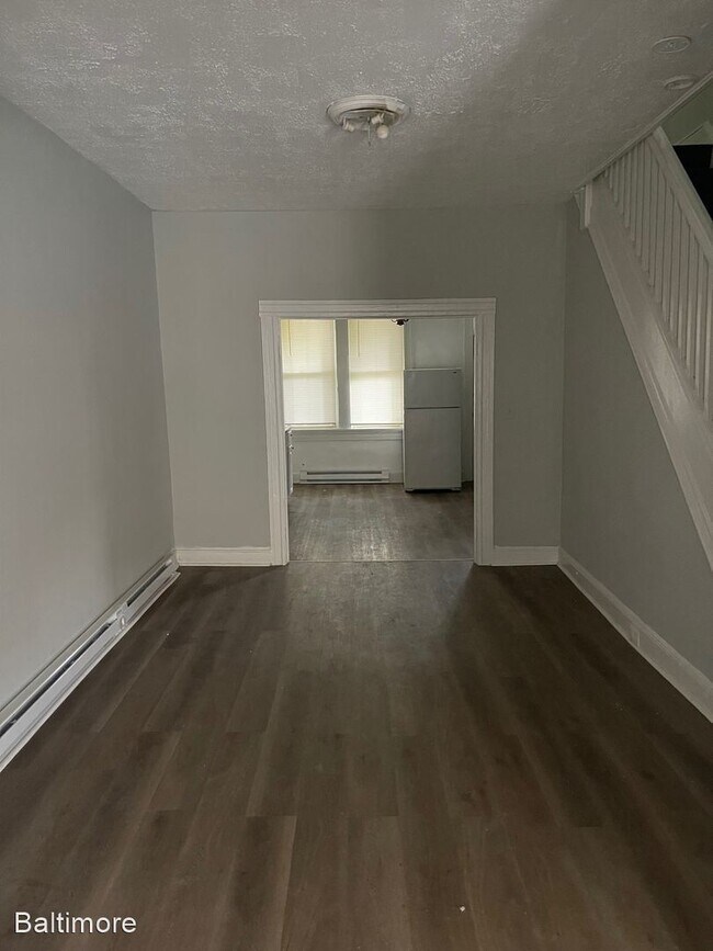 Building Photo - 3 br, 1 bath House - 647 Bartlett Ave.