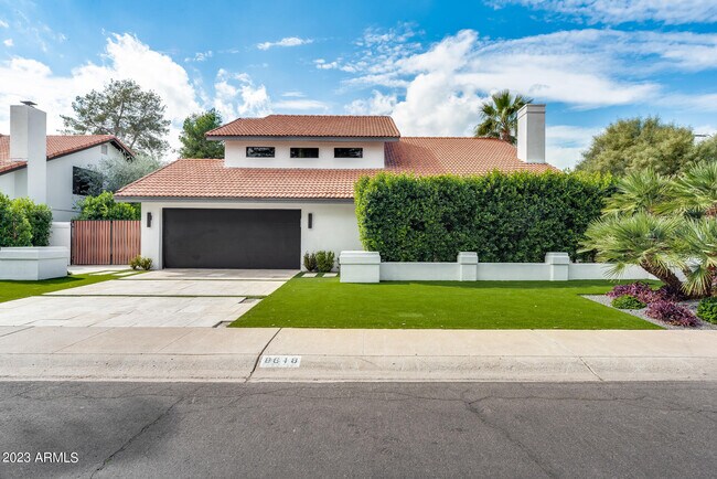 Foto del edificio - 8618 N Timberlane Dr