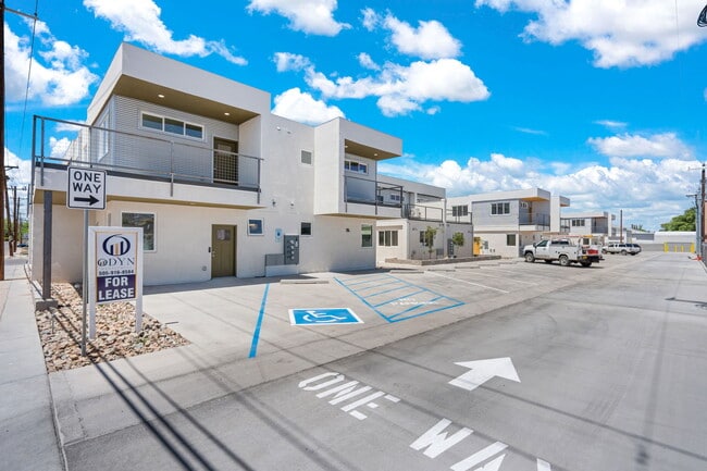 Building Photo - Ocotillo Ridge