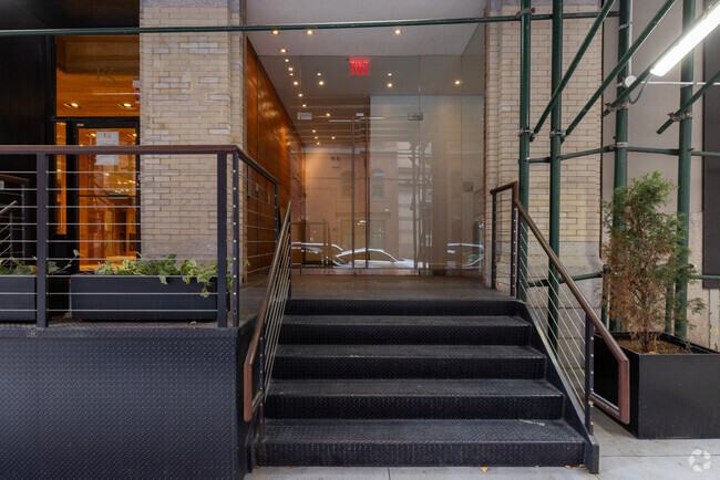 Entrance - 95 Vandam St