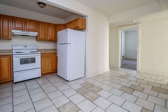 Building Photo - 1106 Hamilton Way