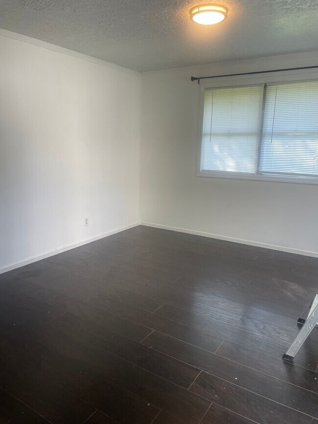 Foto del edificio - Oak Ridge 37830 - Newly Updated 2 bedroom,...