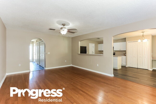 Foto del edificio - 6951 Playpark Trail