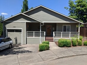 Building Photo - 1739 Highlight Ct S