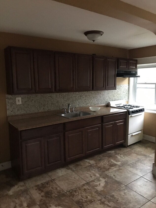 Foto principal - 102 N 11th St