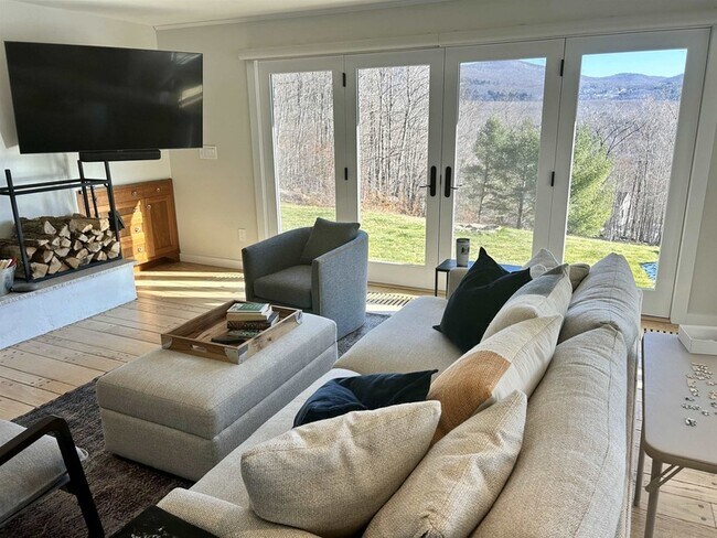 Foto del edificio - 294 Green Peak Orchard S