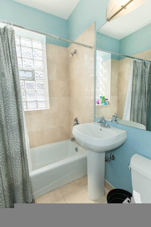 Foto del edificio - 1 bedroom in Chicago IL 60640