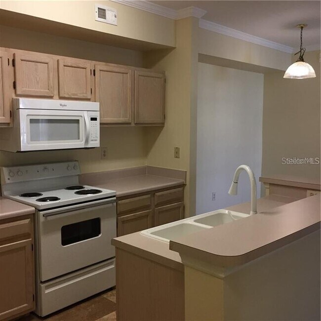 Building Photo - 5608 Pinnacle Heights Cir