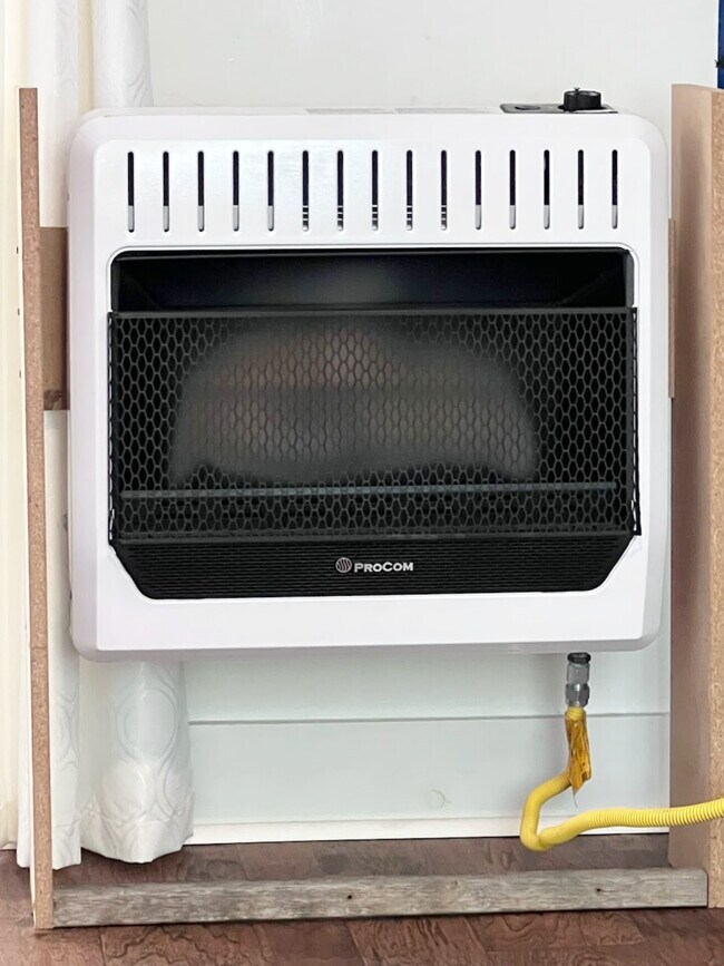 Gas heater - 1328 N Harrison Ave