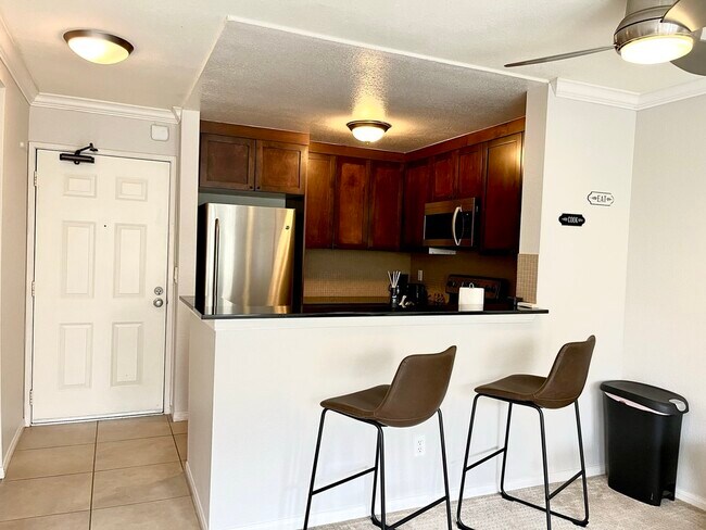 Building Photo - 3520 Lebon Dr