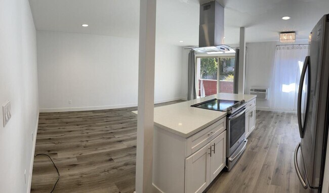 Foto del edificio - 8671 Lake Murray Blvd