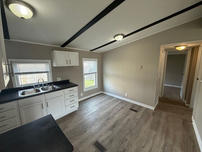 Foto del edificio - 5613 Arapaho Trail