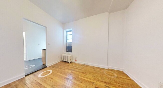 Building Photo - 1428 York Ave