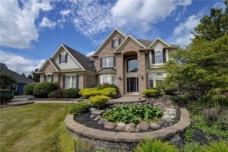 Building Photo - 83 Angels Path