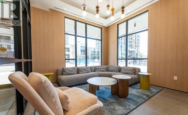 Building Photo - 770 Whitlock Ave