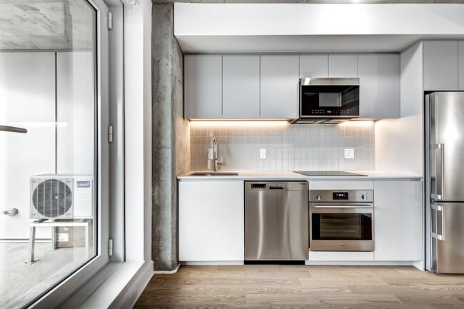 Photo du bâtiment - 100 Rue Murray