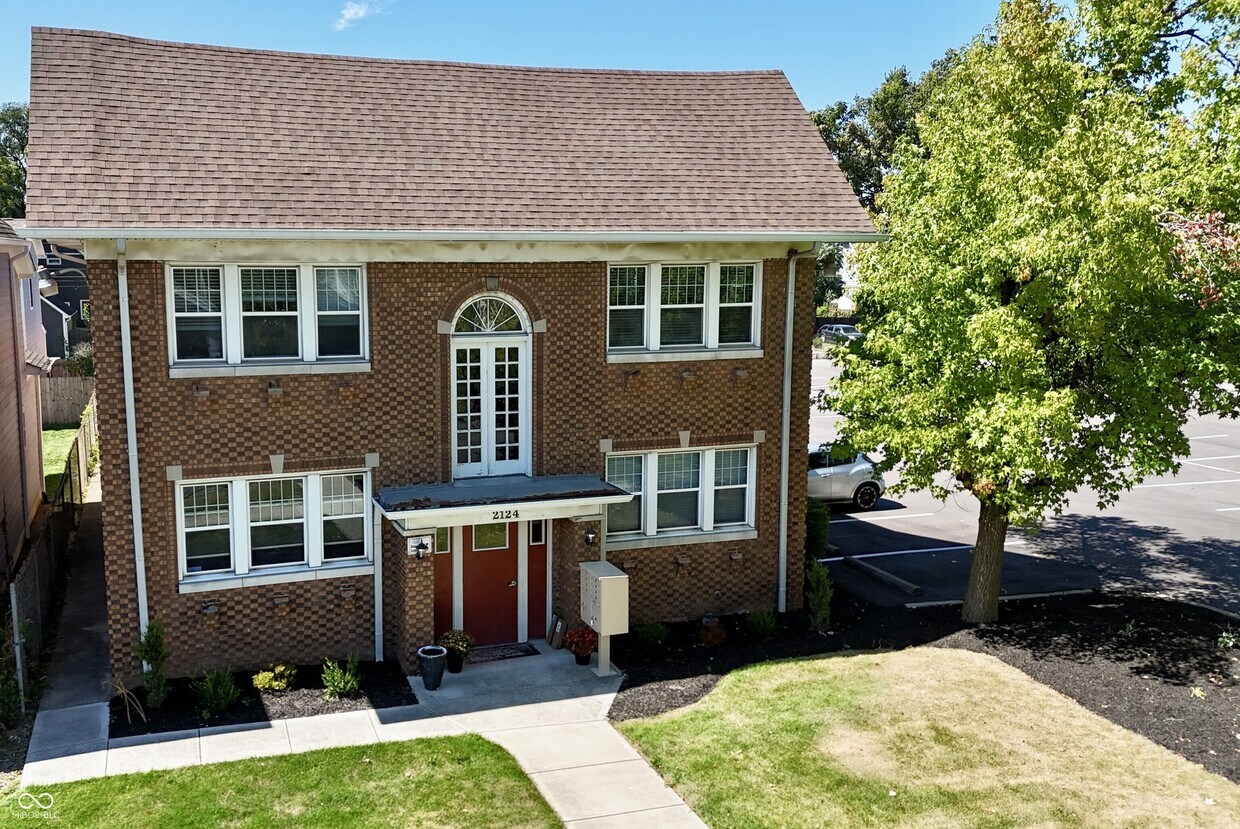Primary Photo - 2124 Broadway,Unit #3 St