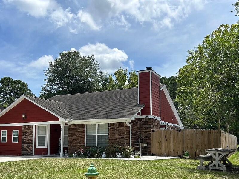 Foto principal - 127 Forest Ridge Dr