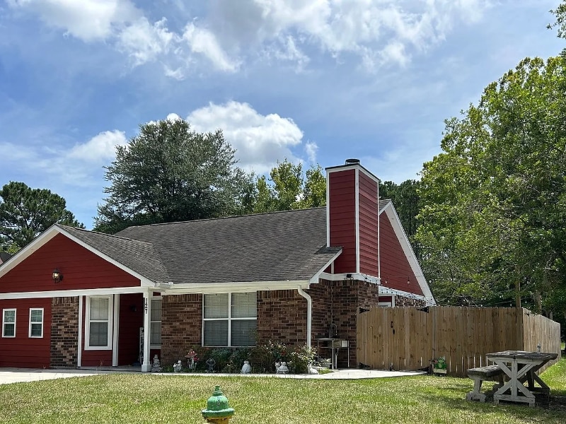 Primary Photo - 127 Forest Ridge Dr