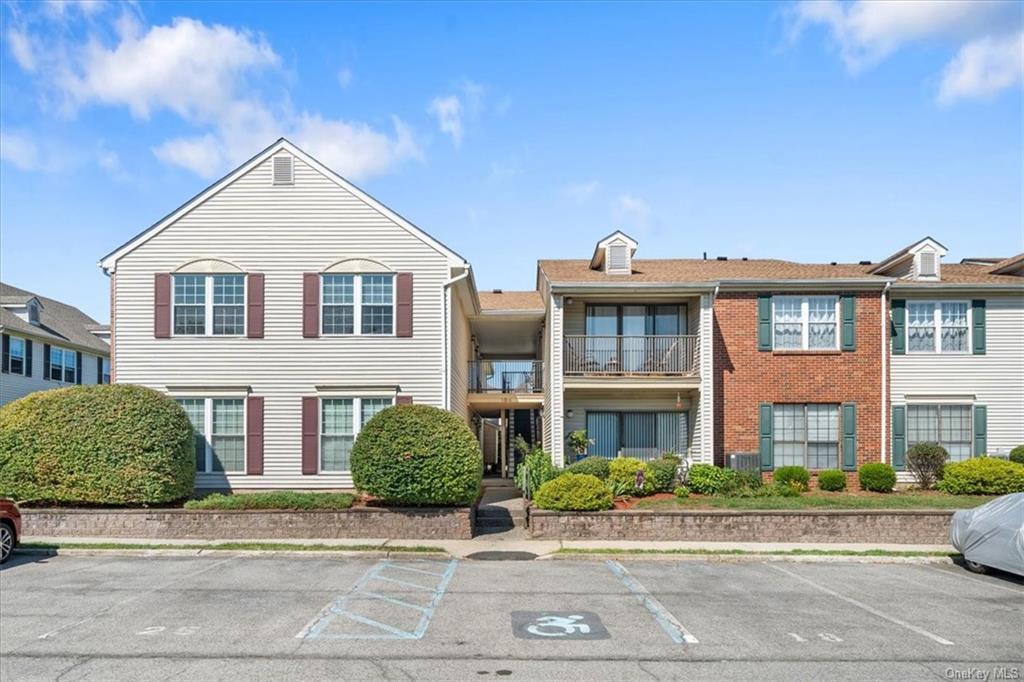 Foto principal - 104 Cartwheel Ct