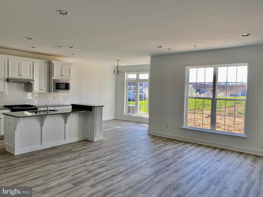 2210 Red Fox Dr, Hummelstown, PA 17036 Townhome Rentals in