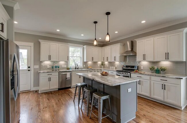 Foto del edificio - 3 Bed/2.5 Bath-Modern Home-Minutes from Downtown