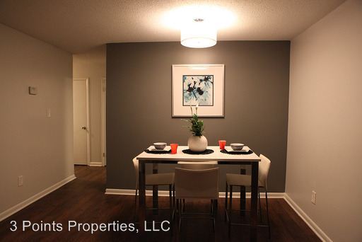 Foto del edificio - 323 Oak Run Dr