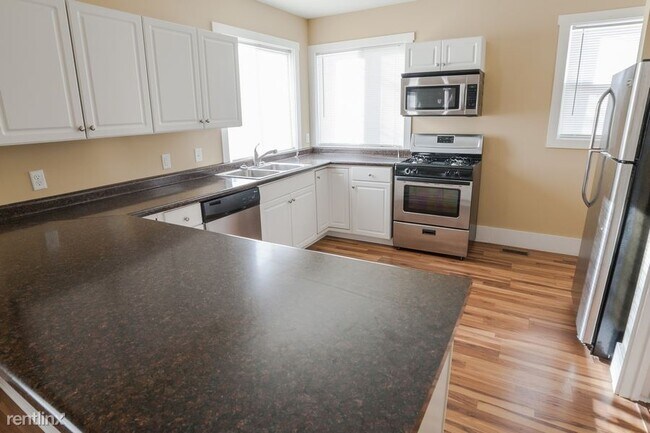 Building Photo - 3 br, 2 bath House - 1602 Johnson Street NE