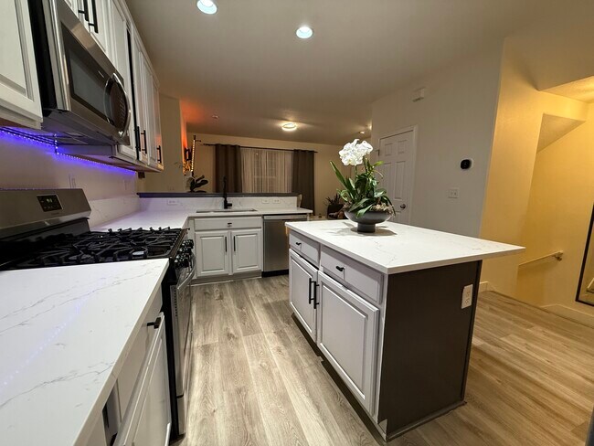 Foto del edificio - 3454 SE Northwood Way