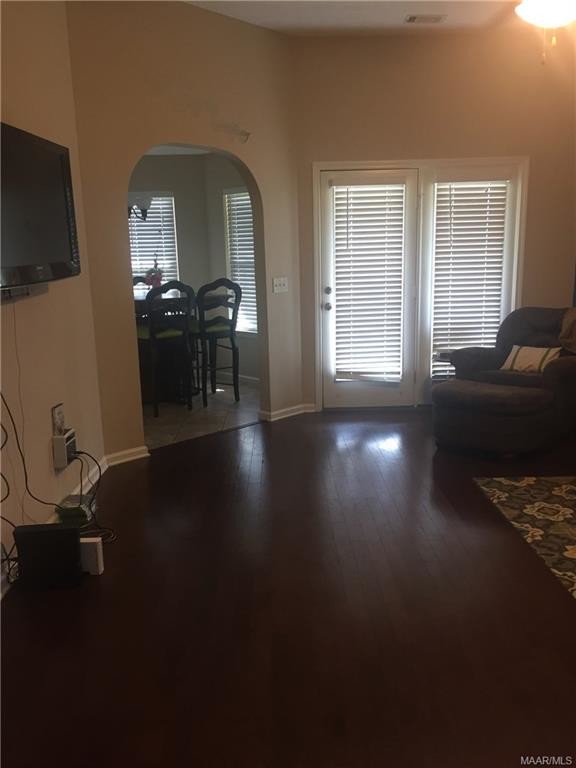 Foto del edificio - 537 Cotton Lakes Blvd